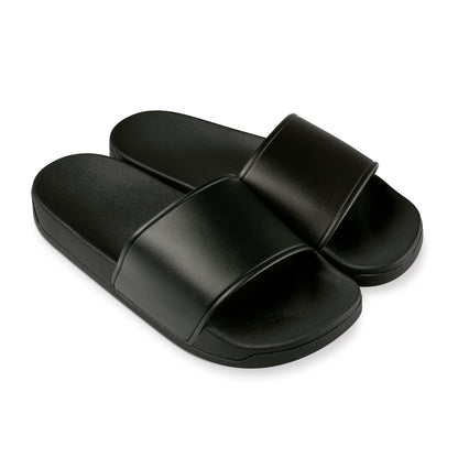 Schwarz mit schwarzer Lasche